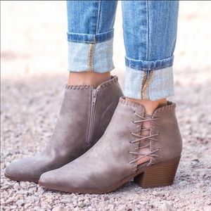Qpuid Boho Booties with side open cross